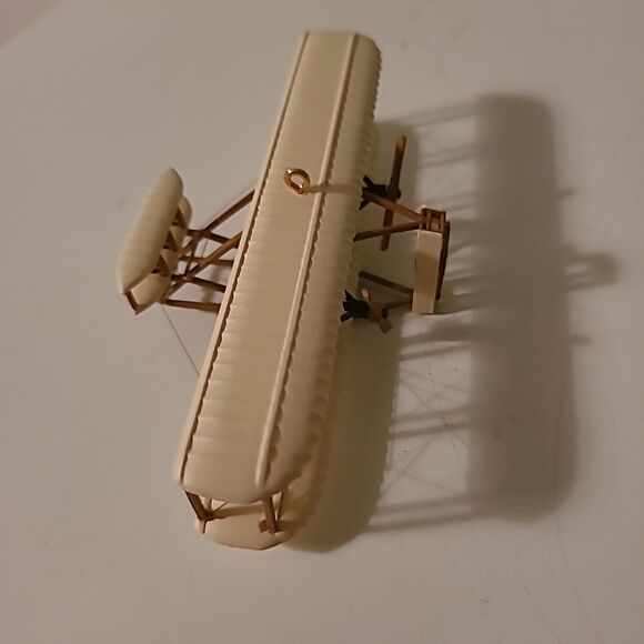 1997 Hallmark Ornament - Picture 5 of 7